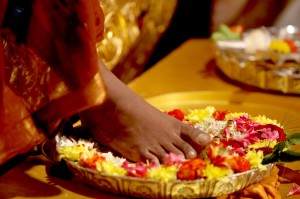 2017-7jul-12th-nithyananda-diary_IMG_4400_bengaluru-aadheenam-pratyaksha-pada-puja-lotus-feet-swamiji