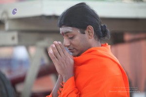 Swamiji-pray